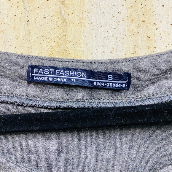 Holes in sleeves new no tags - Picture 6 of 6